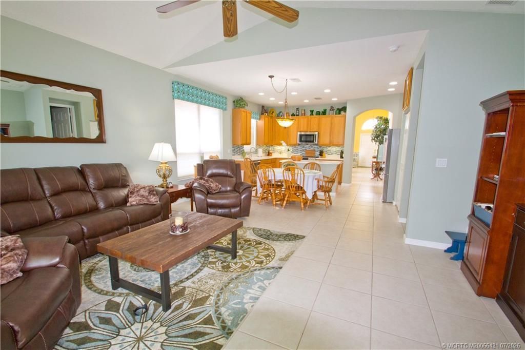 4005 NW Deer Oak Drive, Jensen Beach, FL 34957 Photo