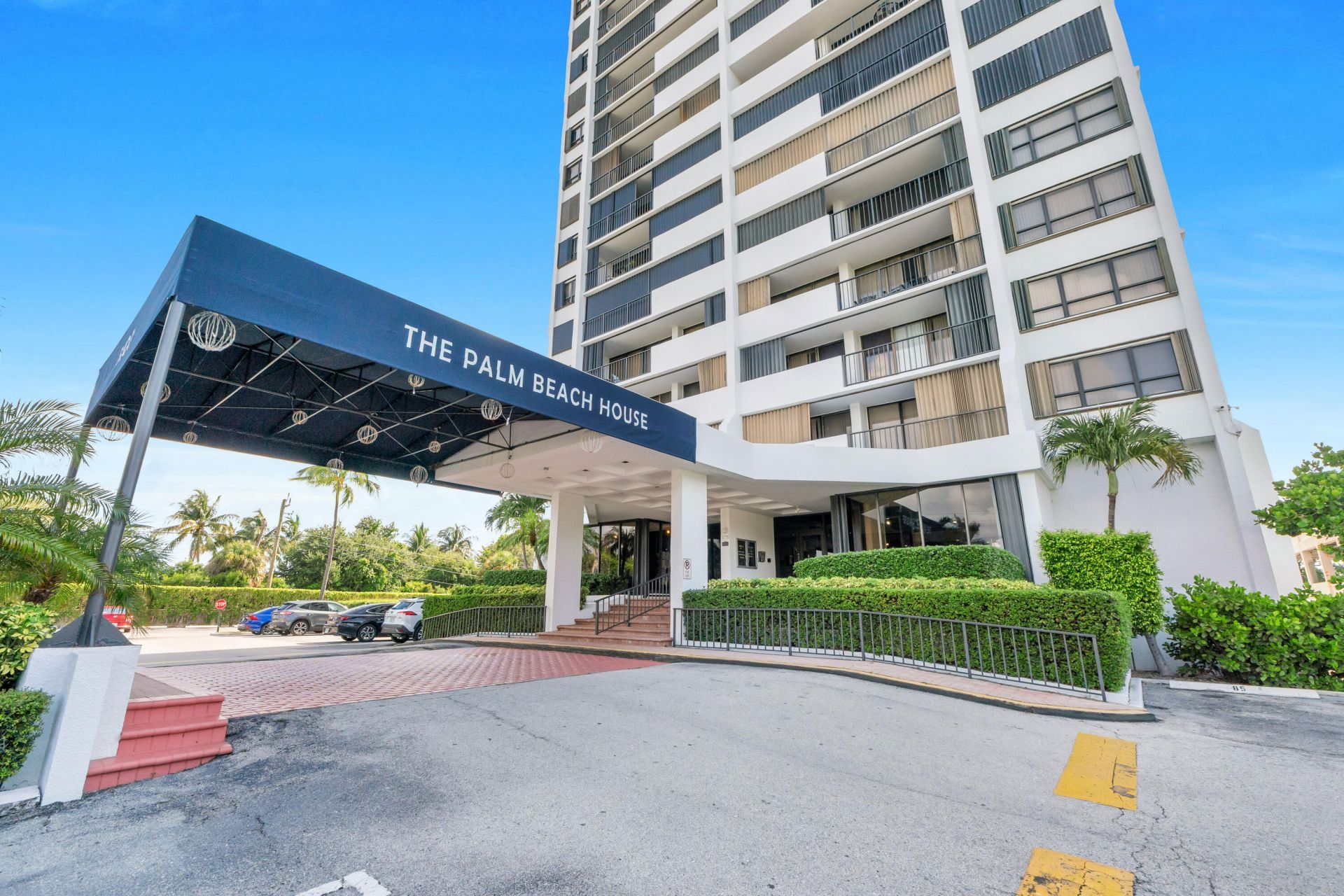 5600 N Flagler Drive, Unit 2504, West Palm Beach, FL 33407 Photo