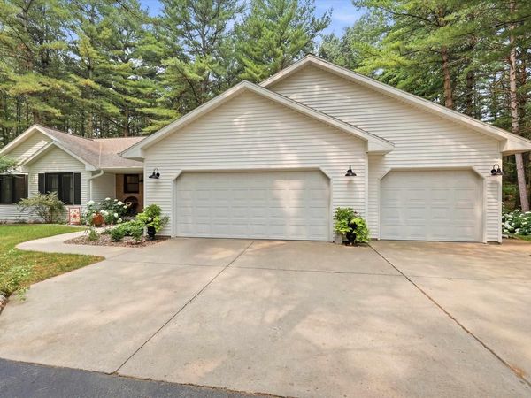 3673 POWDERHORN LANE, Suamico, WI 54173