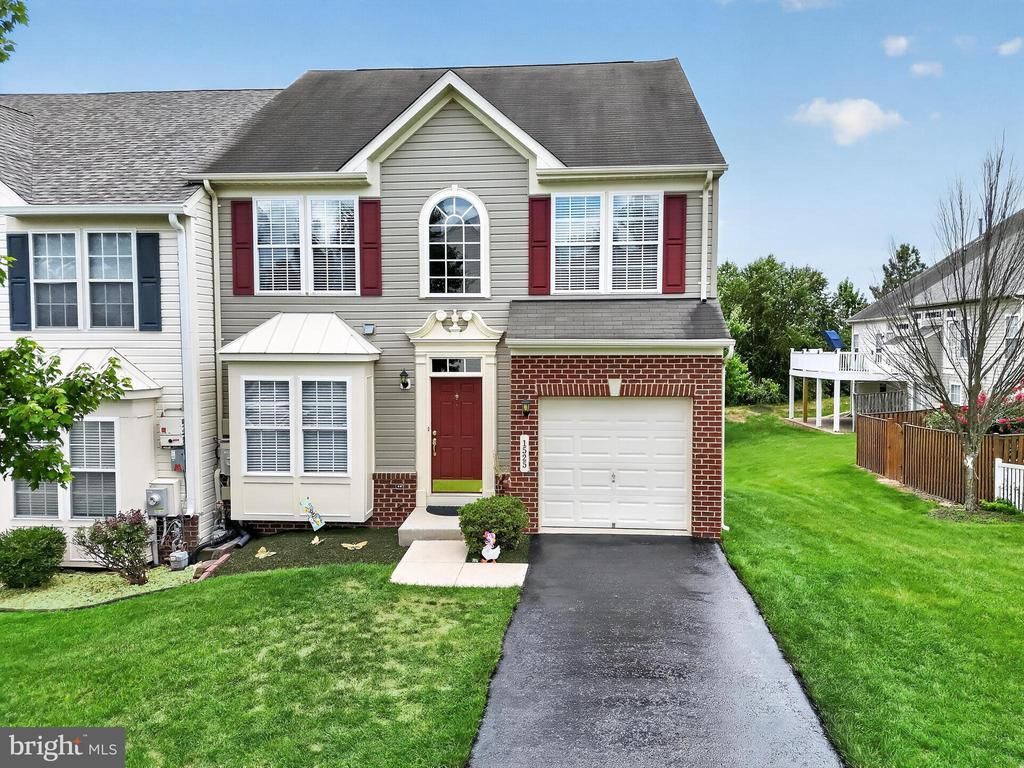 1525 FAIR OAK DRIVE, HANOVER, MD 21076