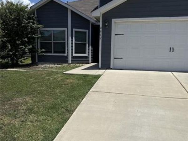 8512 Buck Mountain Pass , Fort Worth, TX 76179
