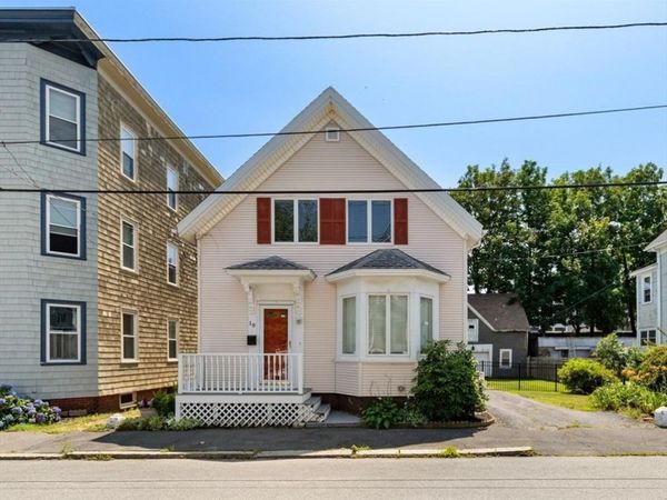 18 Willow Ave, Salem, MA 01970