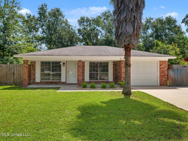 32 Brittany Court, Gulfport, MS 39503