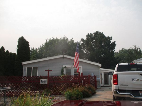 211 Villa Circle, Twin Falls, ID 83301