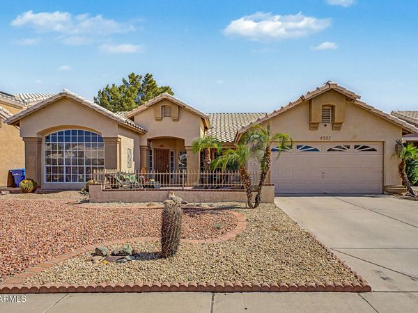 4327 W CHAMA Drive, Glendale, AZ 85310