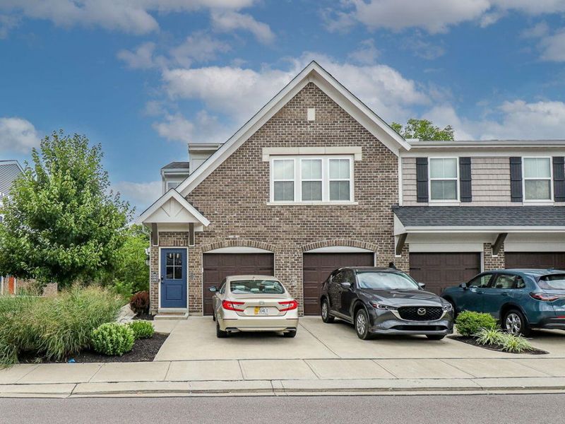 690 Daphne Way, Crescent Springs, KY 41017 Photo 1