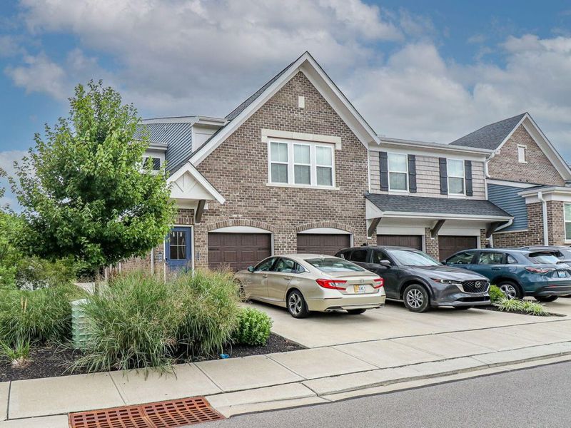 690 Daphne Way, Crescent Springs, KY 41017 Photo 2