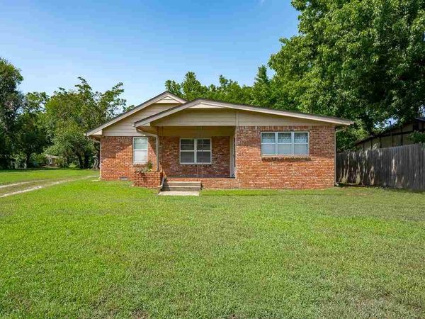 317 E Chantry Street, Perkins, OK 74059