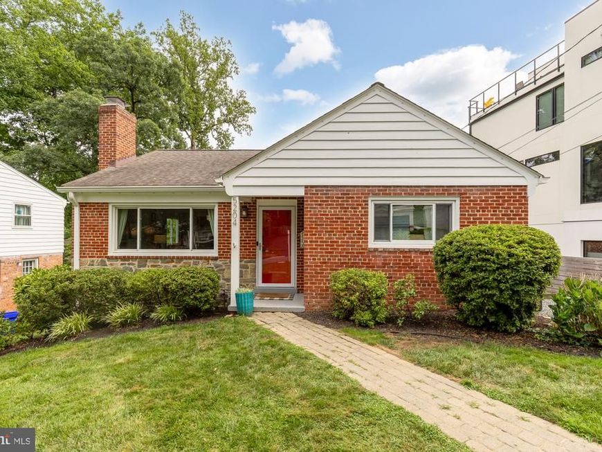 5204 Danbury Road, Bethesda, MD 20814 Main Photo