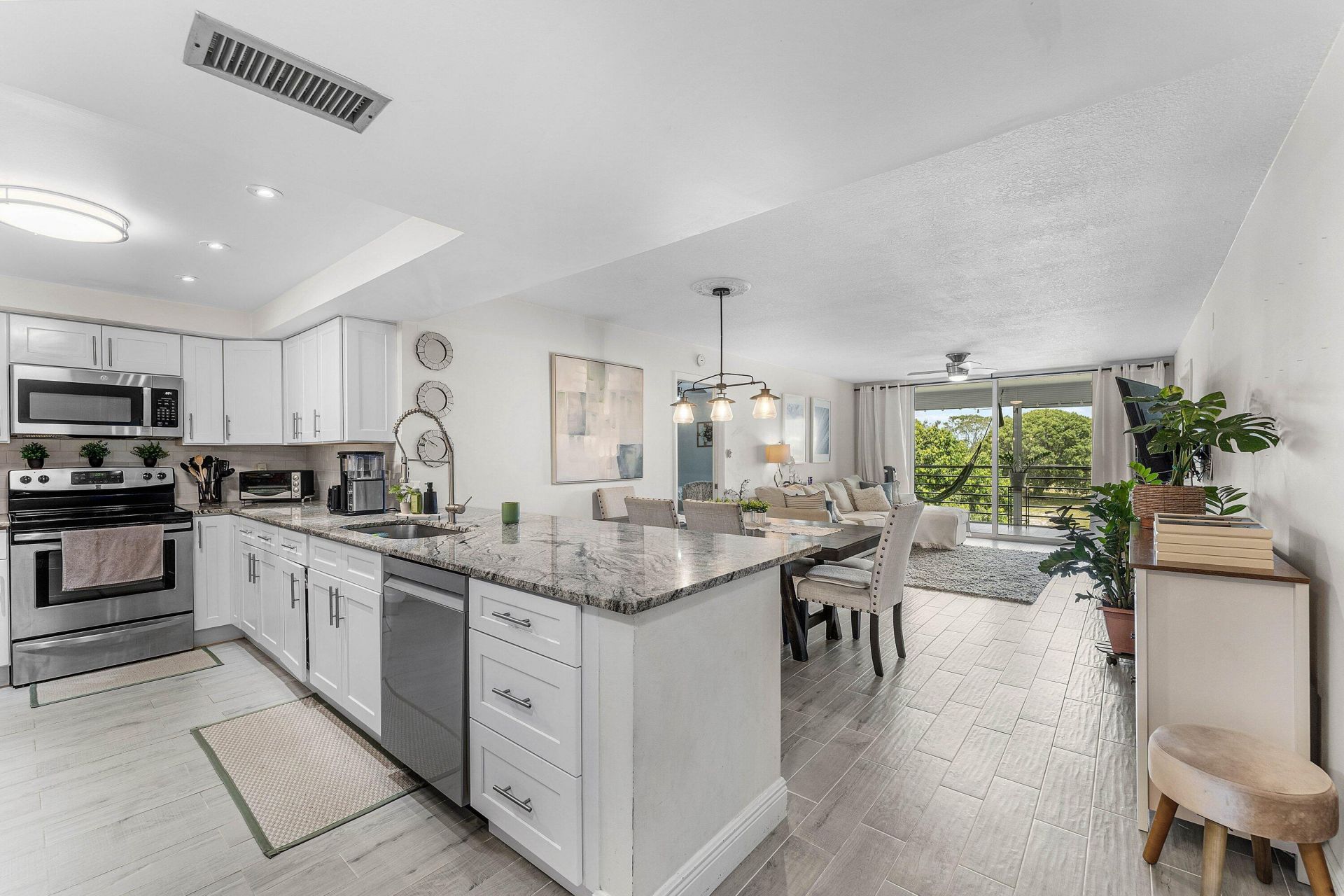6000 NW 2nd Avenue, Unit 433, Boca Raton, FL 33487 Photo