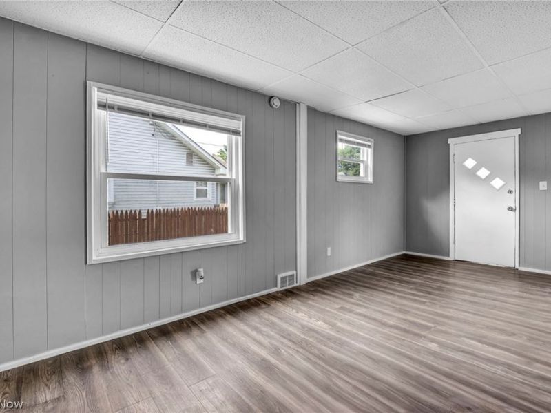 1247 Dietz Avenue, Akron, OH 44301 Photo 9