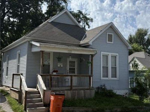 1412 N 10th Street, St Joseph, MO 64501