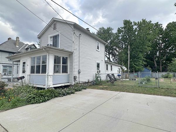811 McKinley Street, Janesville, WI 53548