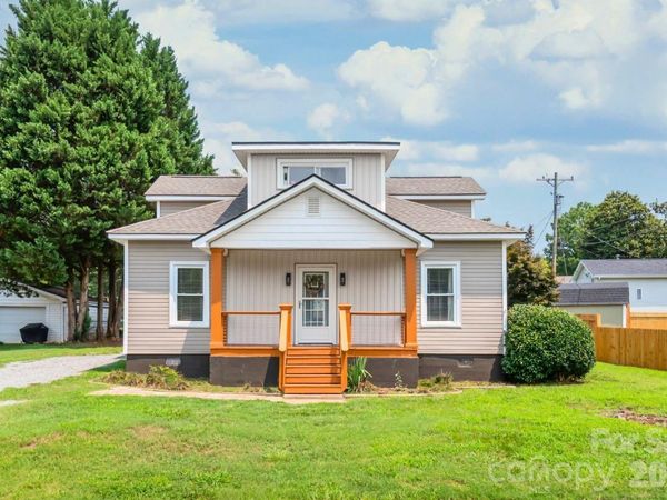 200 Park Avenue, Mount Holly, NC 28120