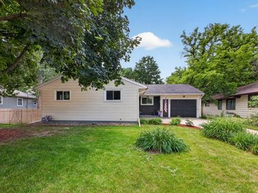 850 11 1/2 Street SW, Rochester, MN 55902