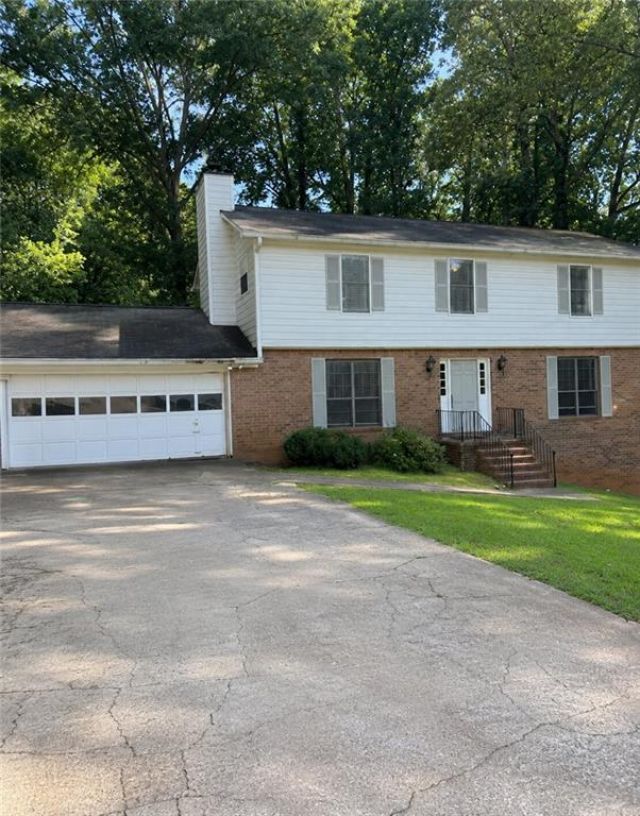 6720 Fairway Ridge Drive , Douglasville, GA 30134 Main Photo