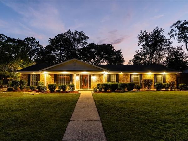 814 Pinemont Drive, Mobile, AL 36609