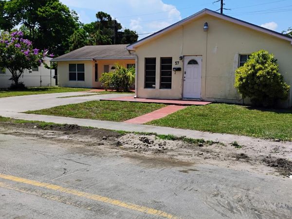 57 SE 12th Street, Unit 57, Dania Beach, FL 33004
