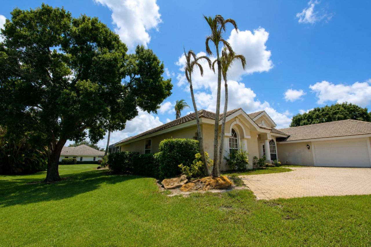 1542 SW Jasmine Trace, Palm City, FL 34990 Photo