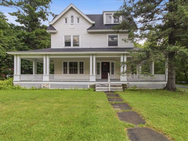 78 Bonnet Street, Manchester, VT 05255
