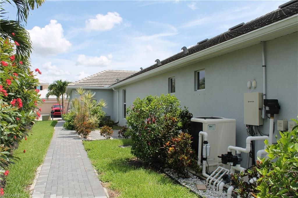2736 Lambay Ct , Cape Coral, FL 33991 Photo
