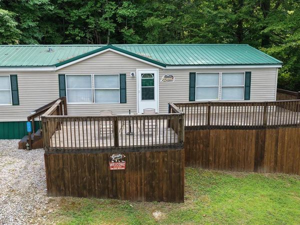 635 Lakeshore Drive, Mammoth Cave, KY 42259