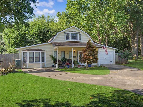 811 W Downing Street , Tahlequah, OK 74464