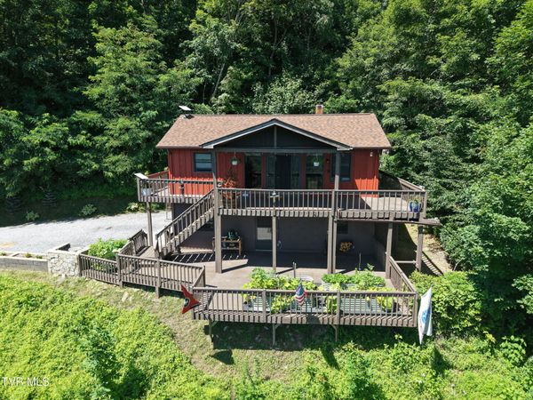 220 Roanwood Road, Roan Mountain, TN 37687