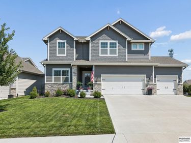 21302 G Street, Elkhorn, NE 68022