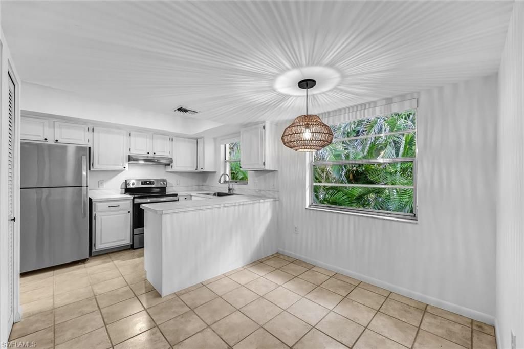 3200 Binnacle Dr , Unit B4, Naples, FL 34103 Photo