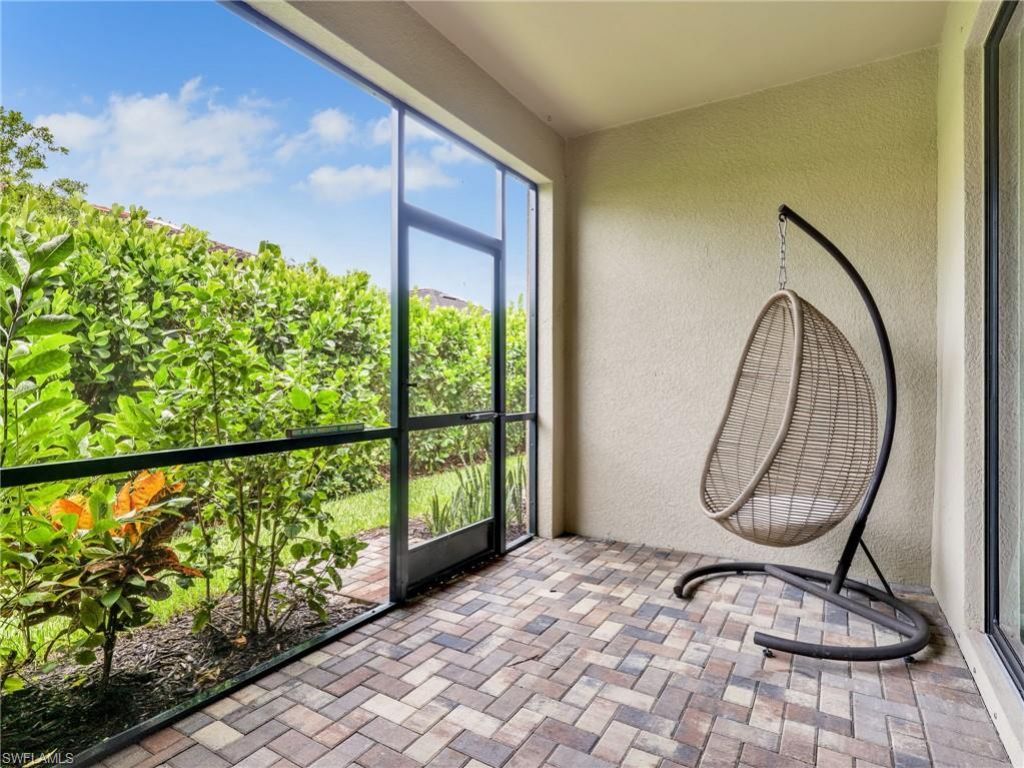 9157 Glenforest Dr, Naples, FL 34120 Photo