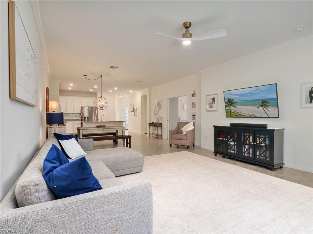 9157 Glenforest Dr, Naples, FL 34120 Photo