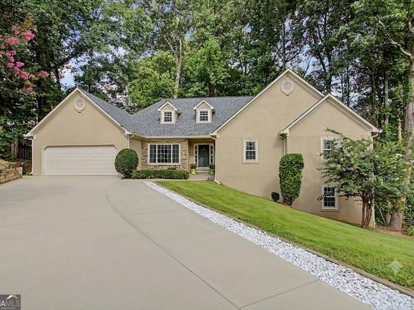 311 Clubhouse Court NW, Kennesaw, GA 30144