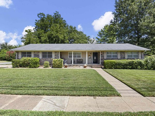 Russellville, AR 72801