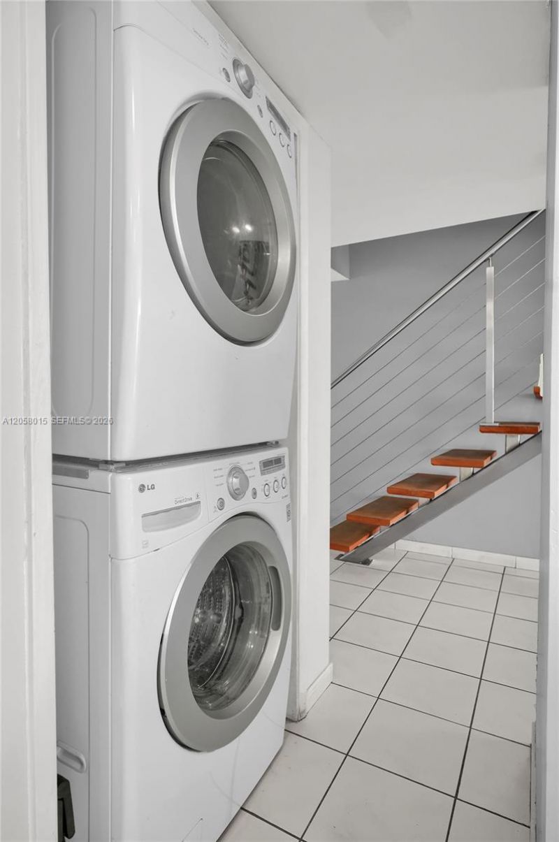 9177 Fontainebleau Blvd, Unit 3, Miami, FL 33172 Photo