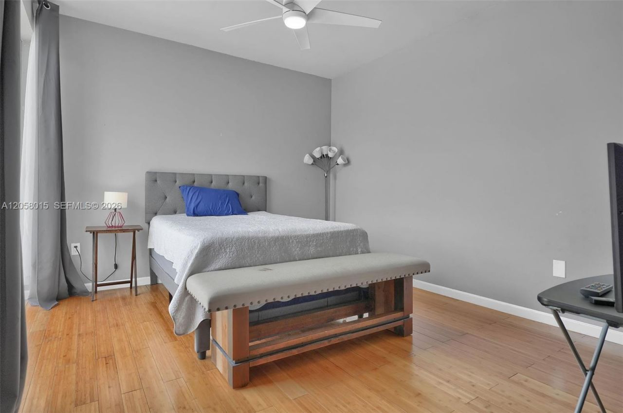 9177 Fontainebleau Blvd, Unit 3, Miami, FL 33172 Photo