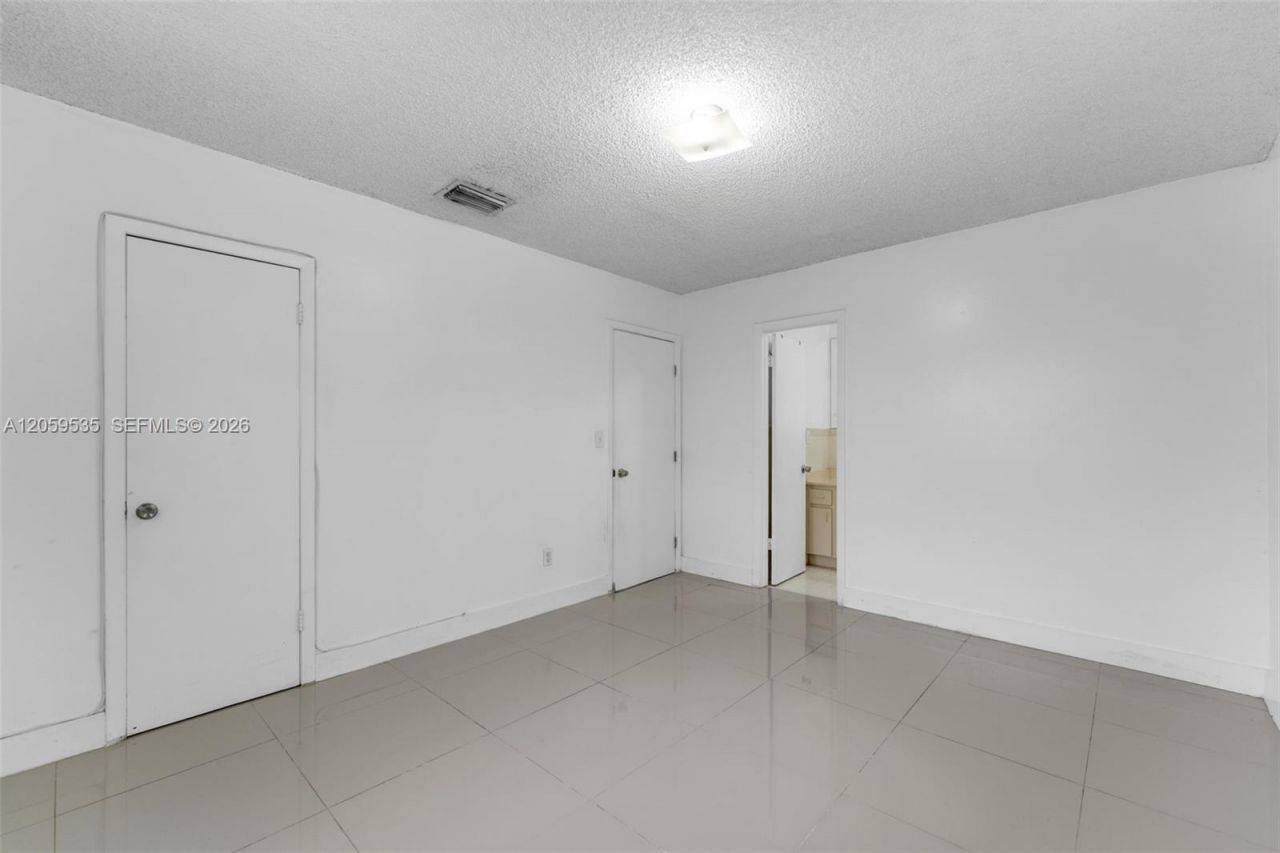 15543 SW 107th Ct, Miami, FL 33157 Photo