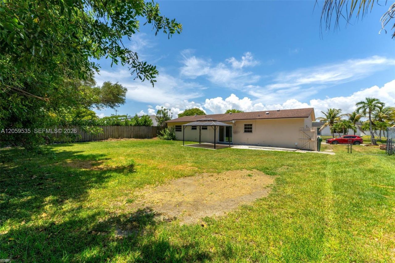 15543 SW 107th Ct, Miami, FL 33157 Photo