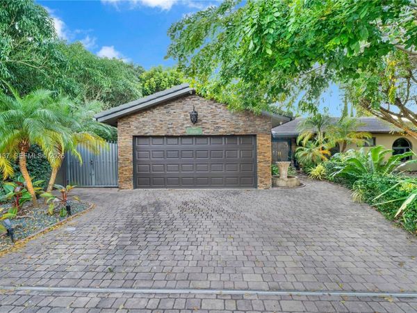 15830 SW 139th Ave , Miami, FL 33177