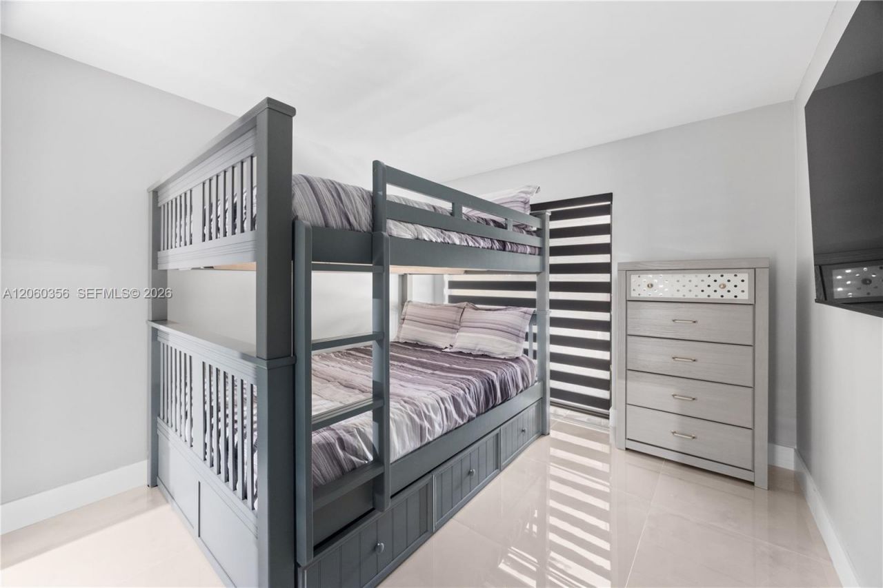 2302 S Cypress Bend Dr, Unit 306, Pompano Beach, FL 33069 Photo
