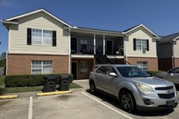 100-106 Tonyota Court photo 4