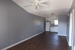 100-106 Tonyota Court photo 4