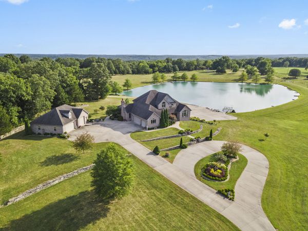26152 Us-54, Hermitage, MO 65668