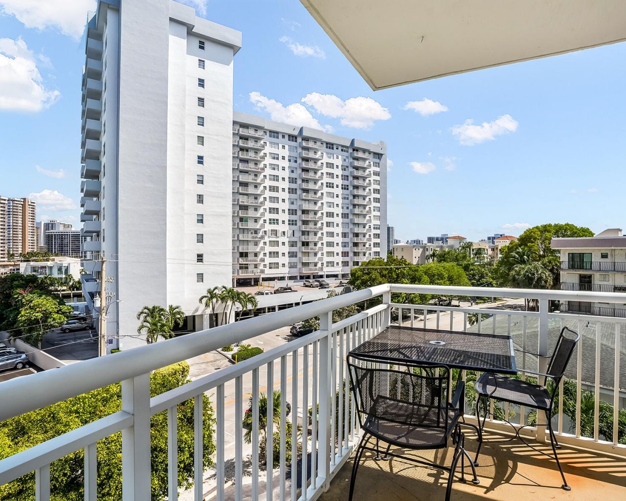 126 Golden Isles Drive, Unit 52A, Hallandale Beach, FL 33009 Photo