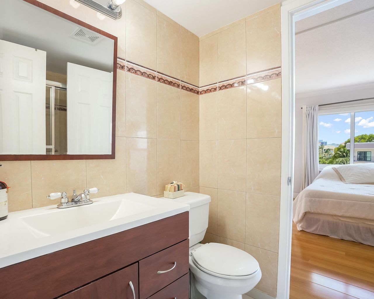 126 Golden Isles Drive, Unit 52A, Hallandale Beach, FL 33009 Photo