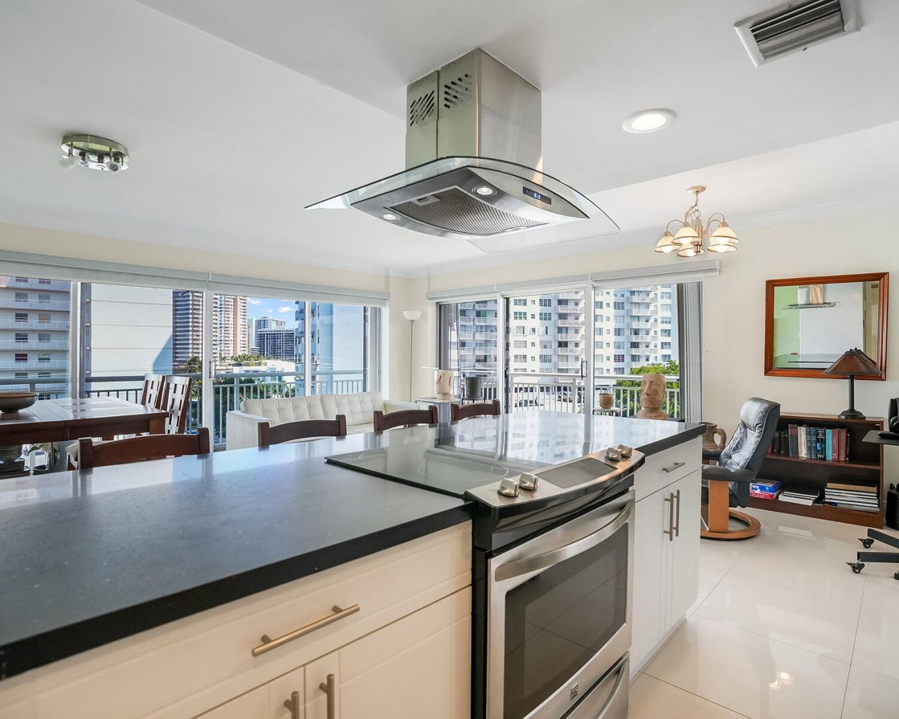 126 Golden Isles Drive, Unit 52A, Hallandale Beach, FL 33009 Photo