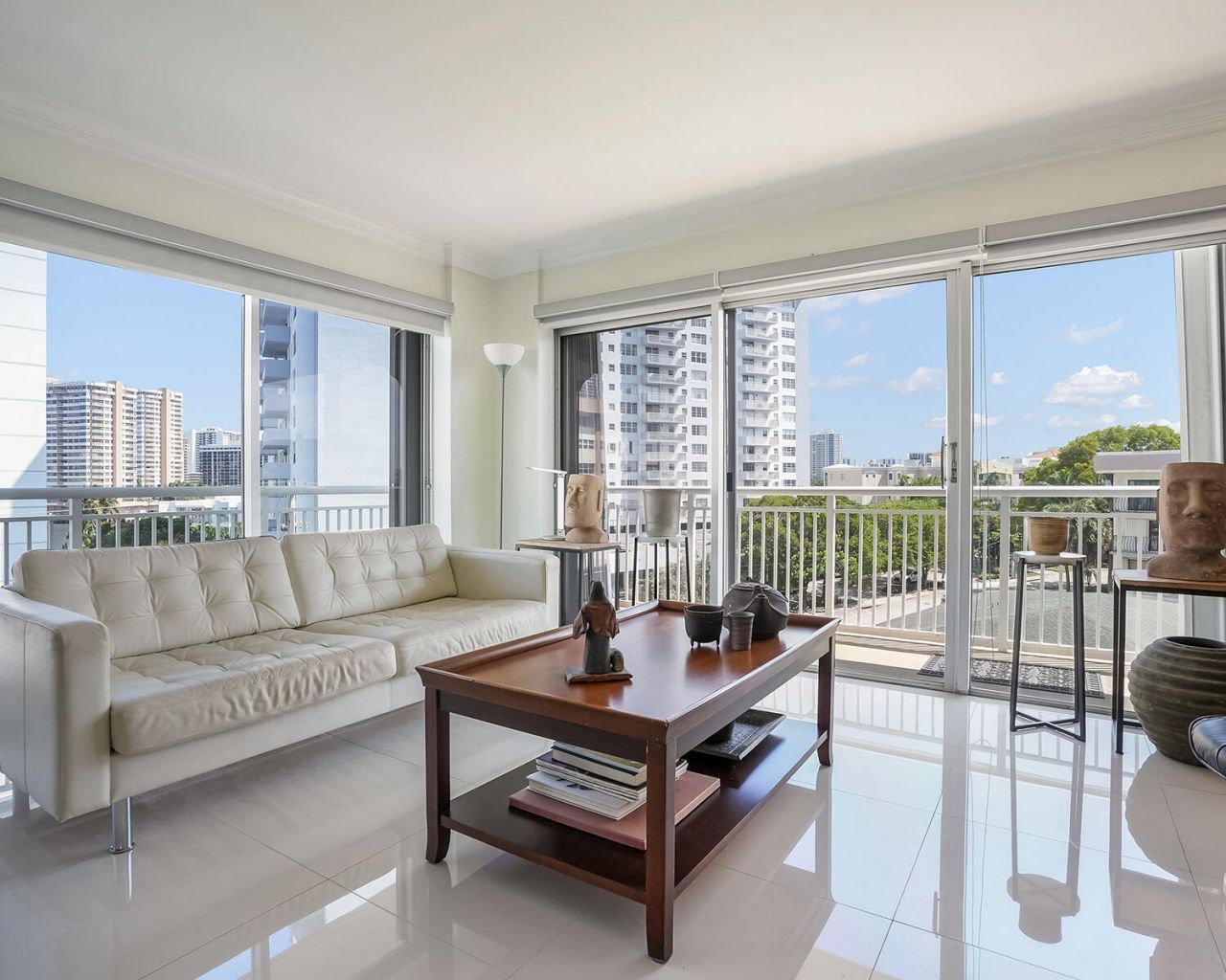 126 Golden Isles Drive, Unit 52A, Hallandale Beach, FL 33009 Photo