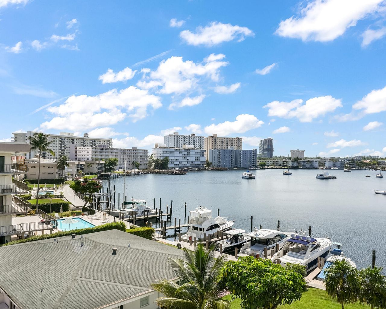 126 Golden Isles Drive, Unit 52A, Hallandale Beach, FL 33009 Photo