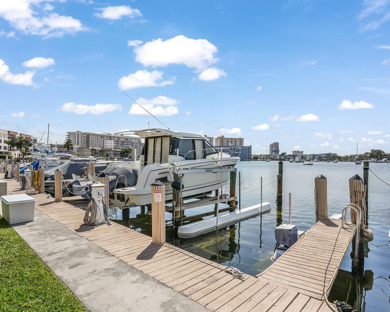 126 Golden Isles Drive, Unit 52A, Hallandale Beach, FL 33009 Photo