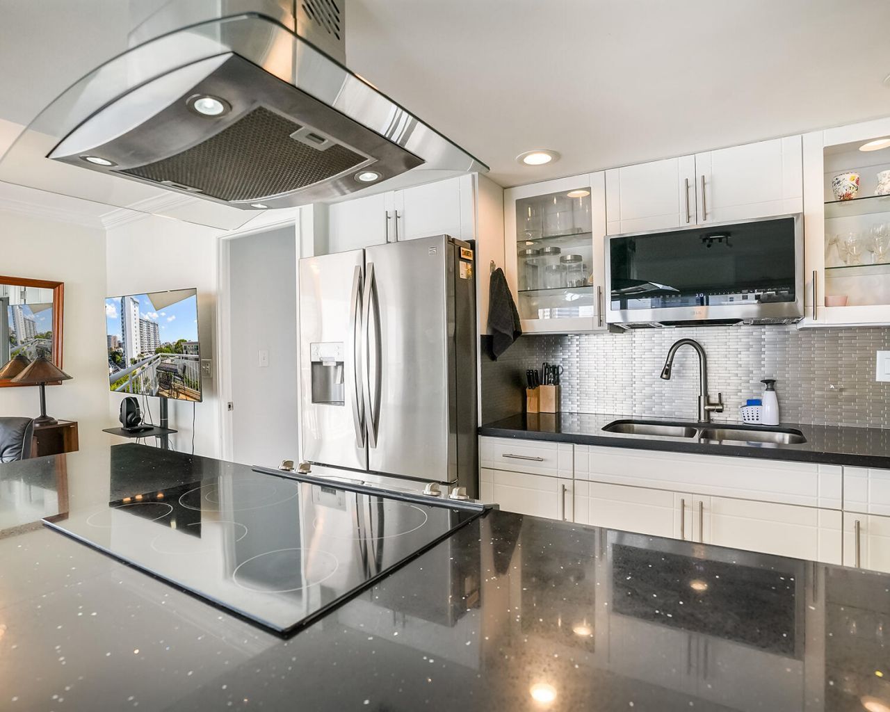 126 Golden Isles Drive, Unit 52A, Hallandale Beach, FL 33009 Photo